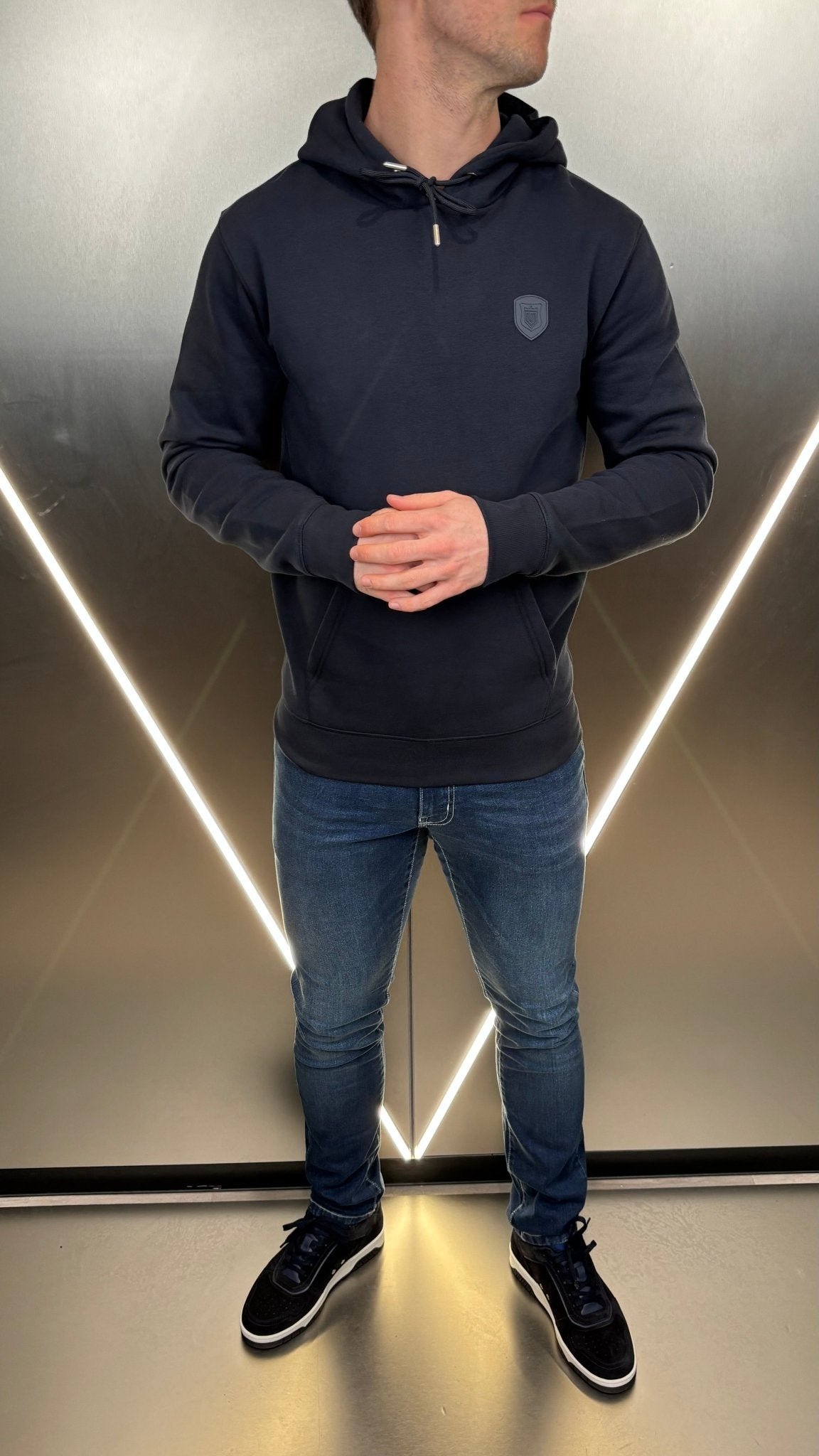 Badge Luxe Hoodie - Navy - Vincentius