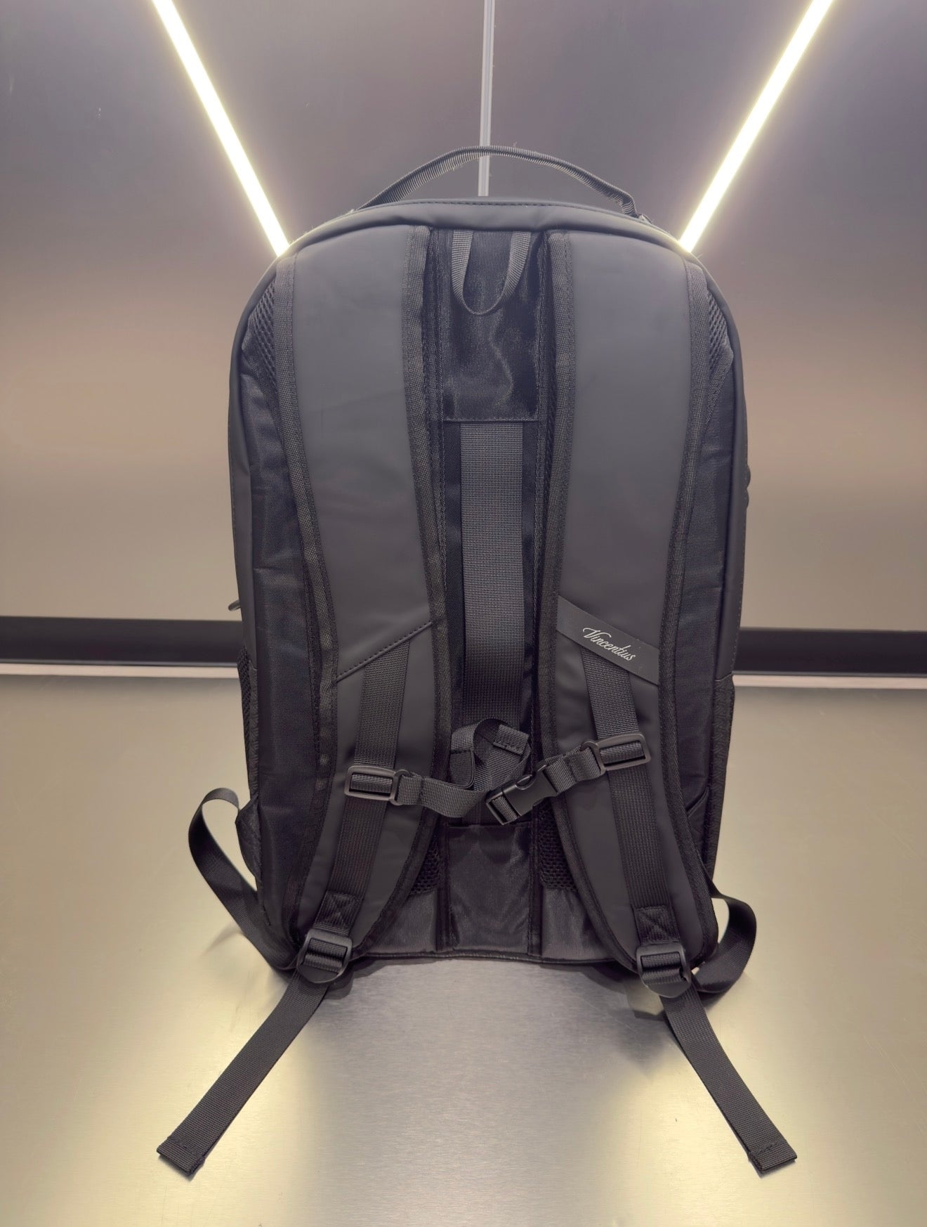 Commuter Backpack - Vincentius
