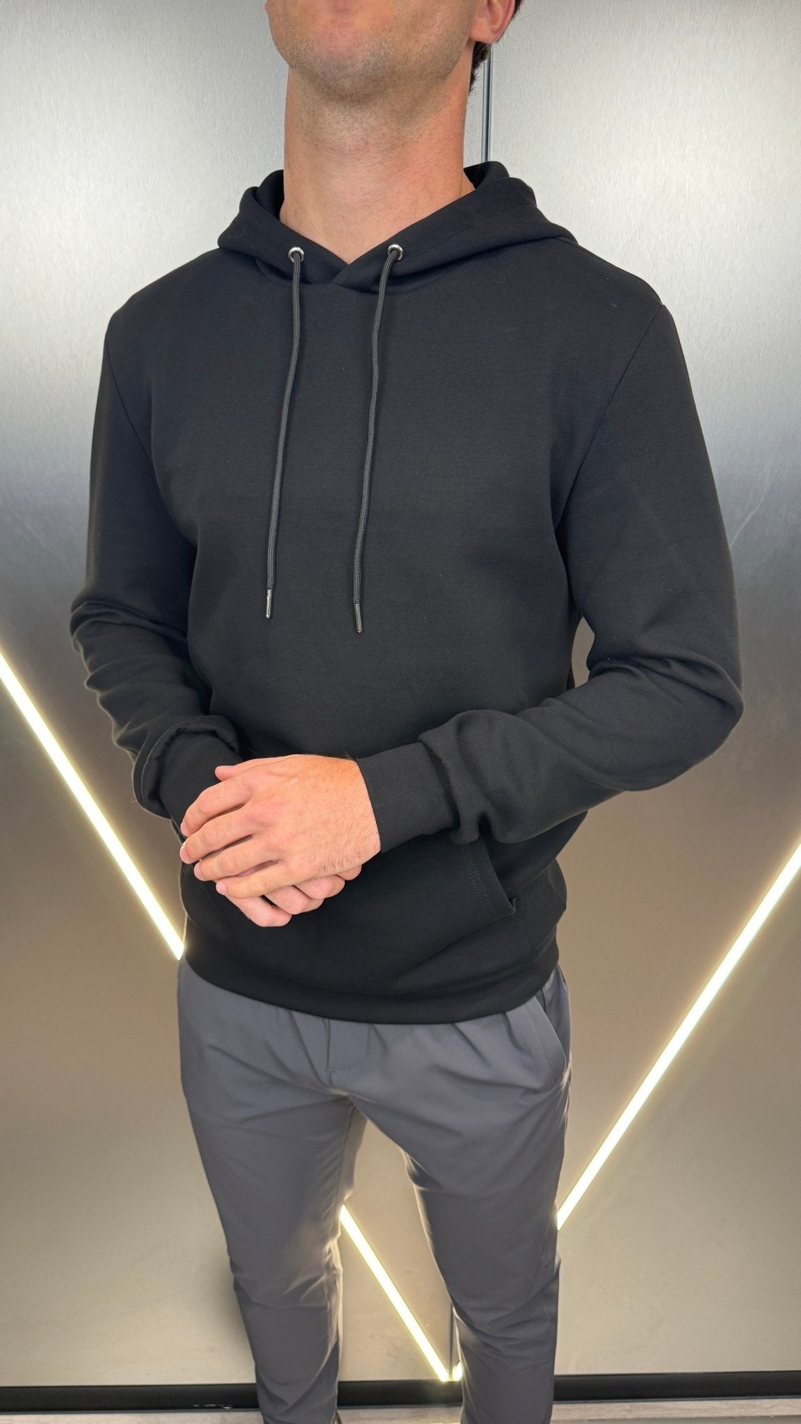 Commuter Hoodie - Black - Vincentius