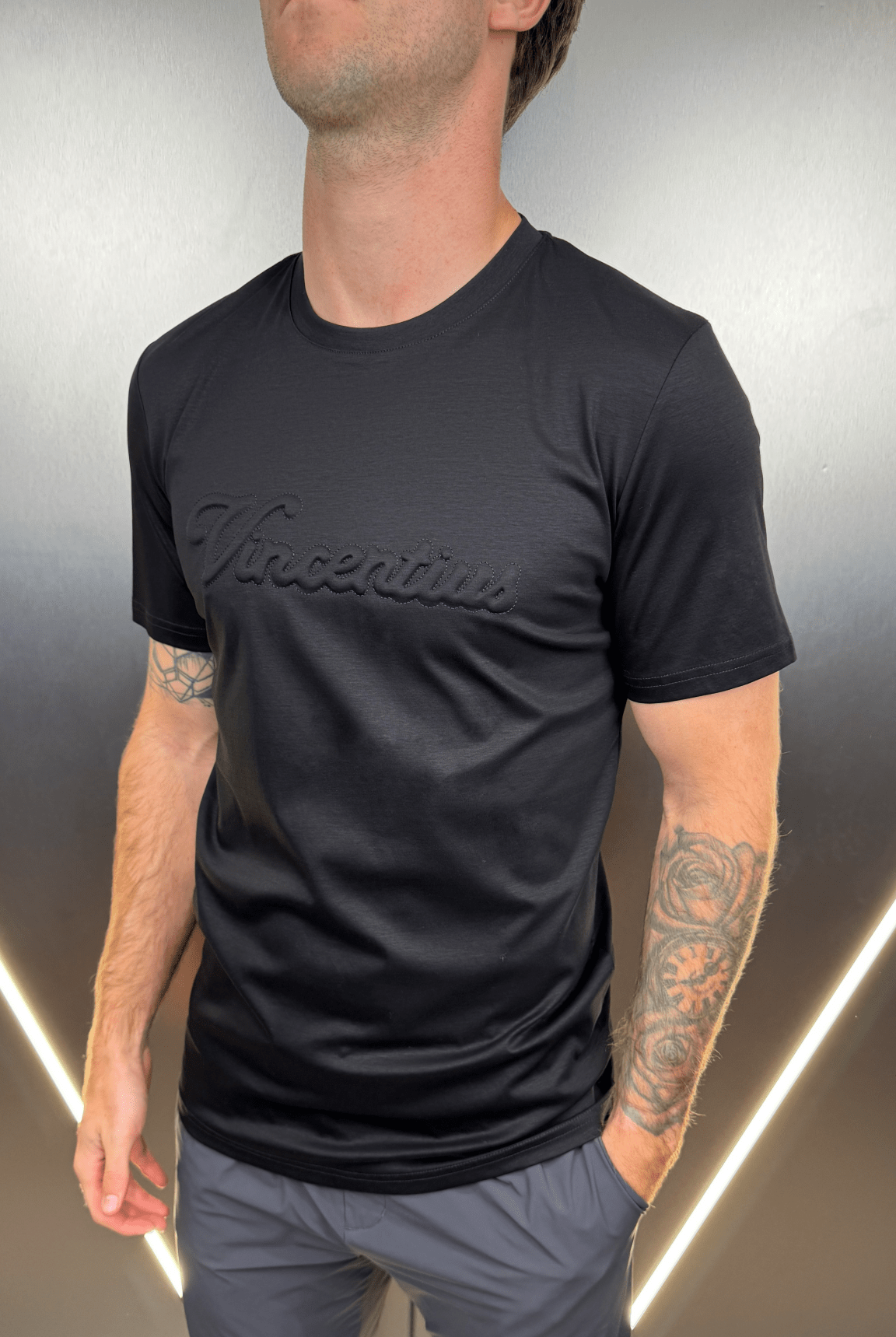 Luxury Embossed Tonal Logo T-Shirt - Black - Vincentius