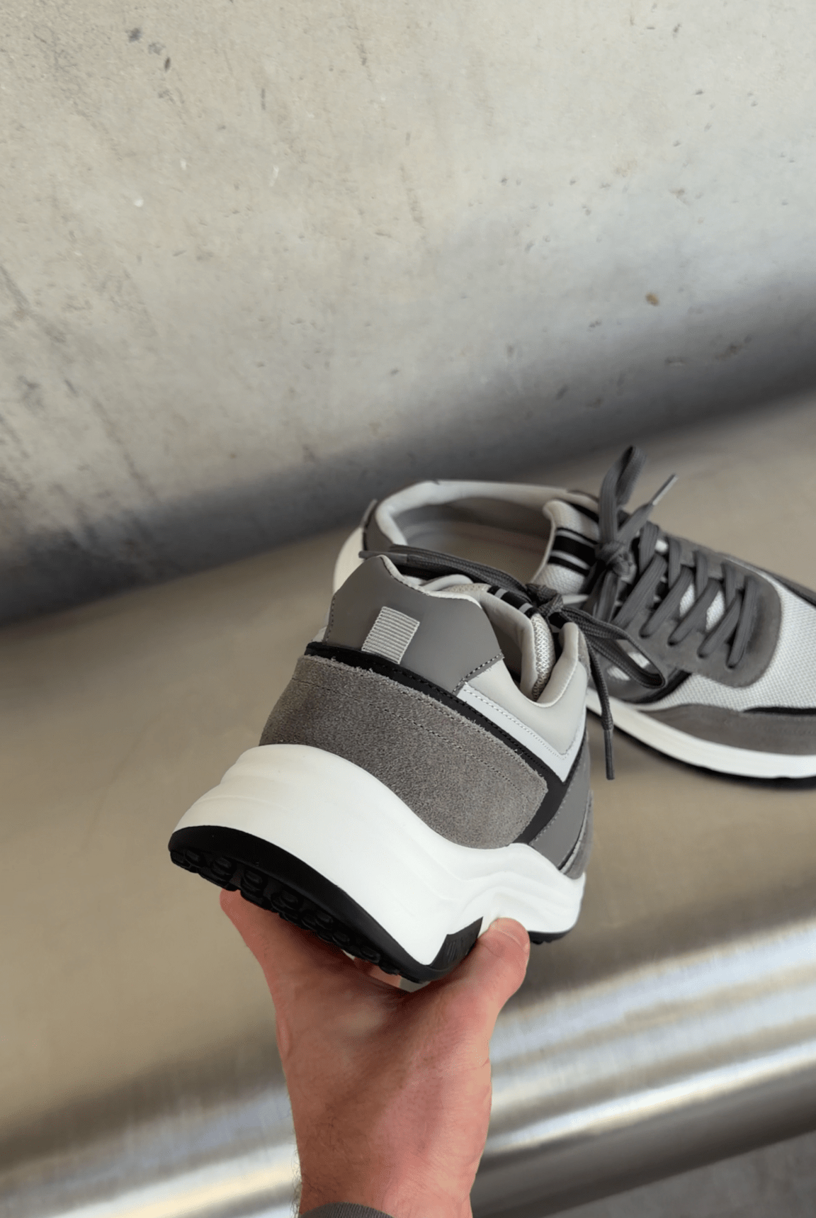 V001 Runner - Grey/Black (please note dispatch date is week commencing 23rd March) - Vincentius