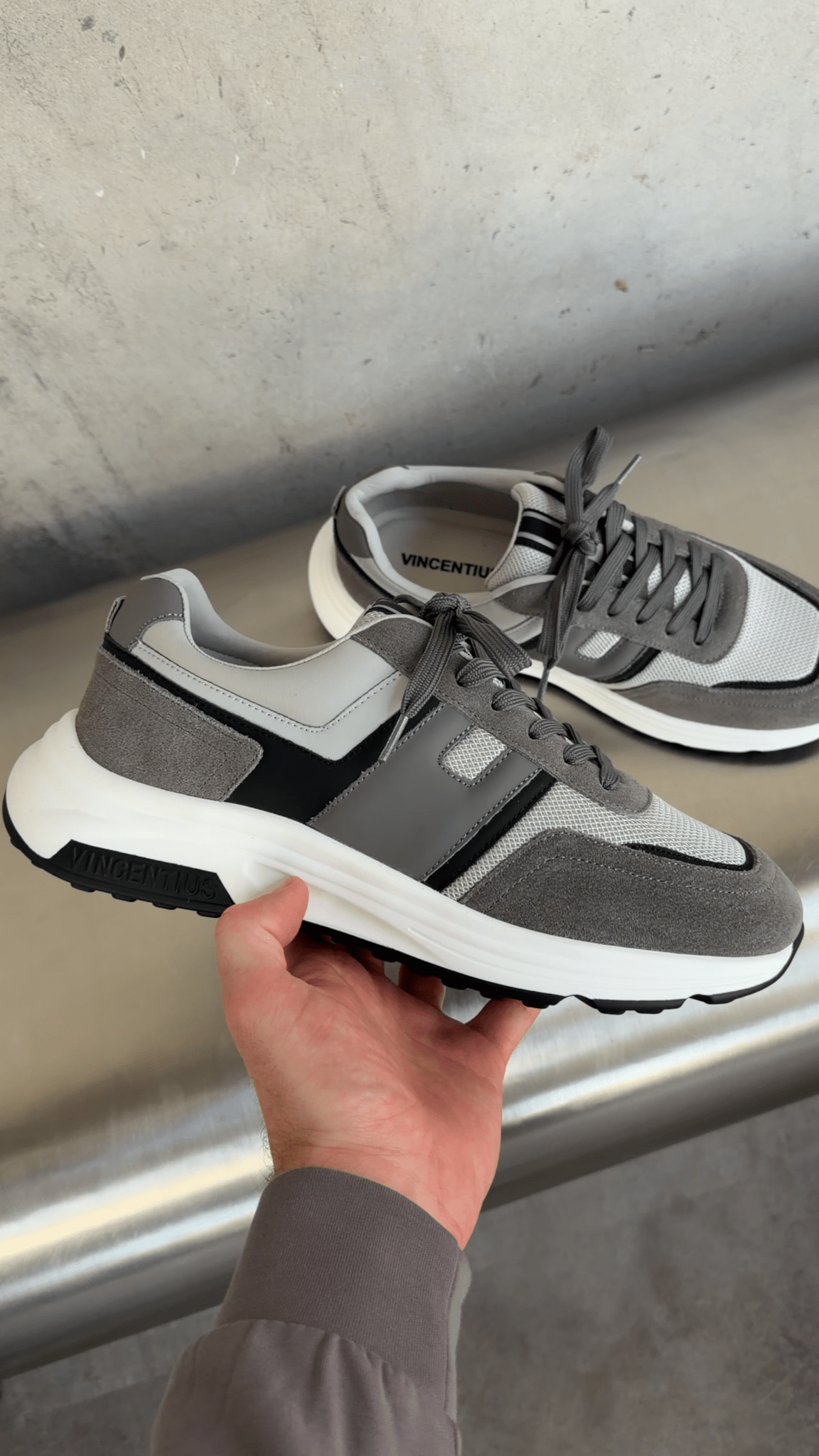 V001 Runner - Grey/Black (please note dispatch date is week commencing 23rd March) - Vincentius