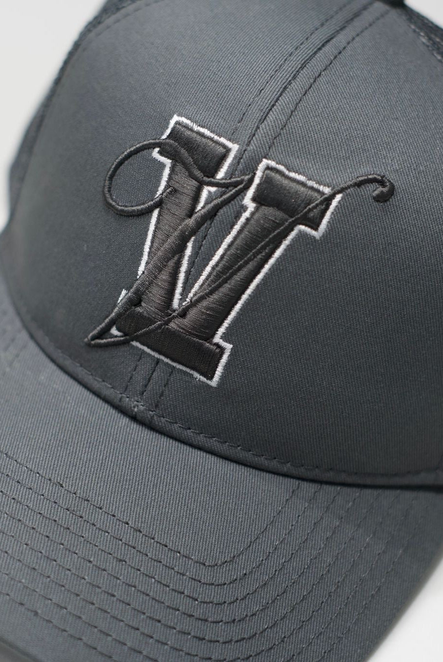 Varsity Trucker Cap - Grey (PRE - ORDER NOW, EXPECTED MID JUNE) - Vincentius