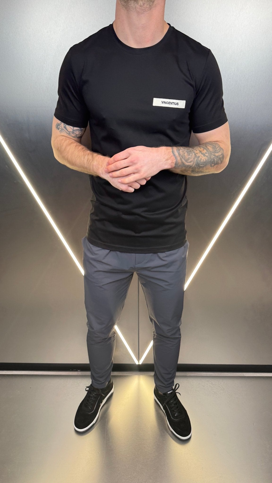 Vincentius Grain Patch T-Shirt - Black - Vincentius