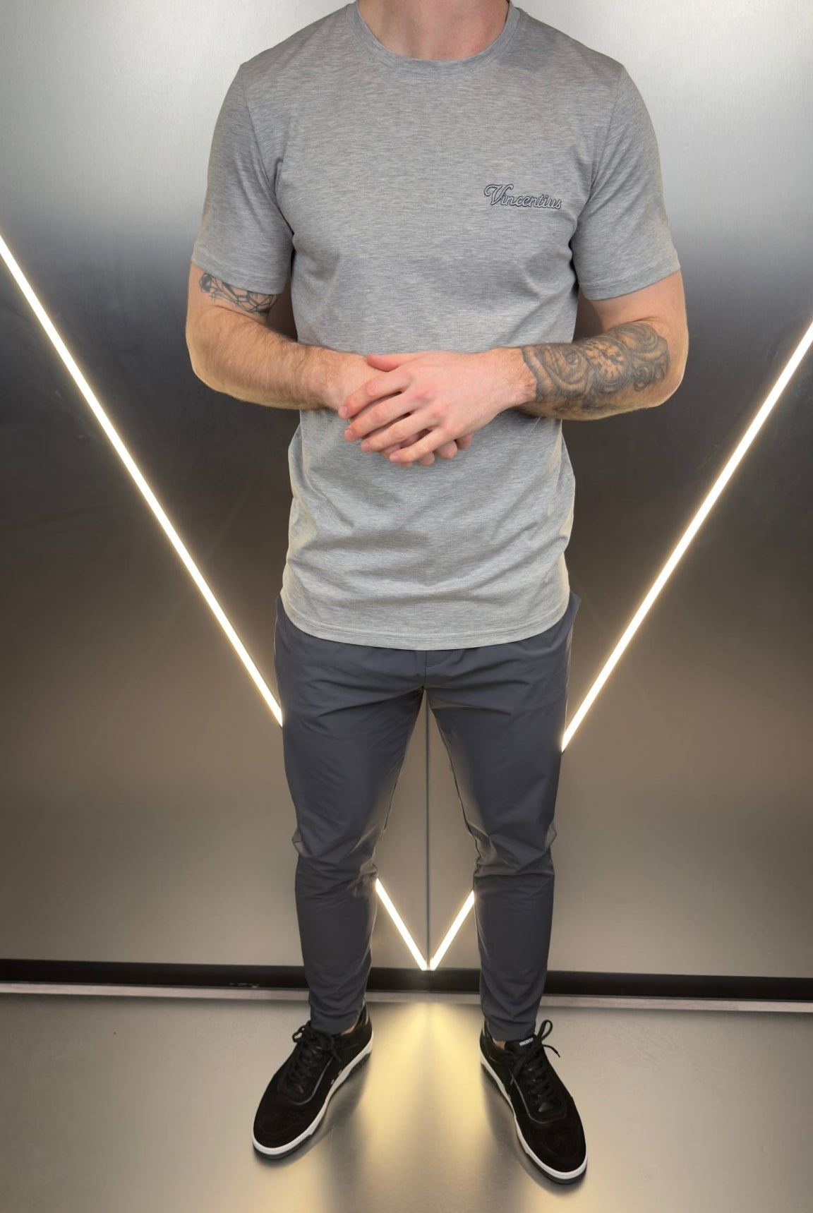 Vincentius Script Logo T-Shirt - Grey - Vincentius