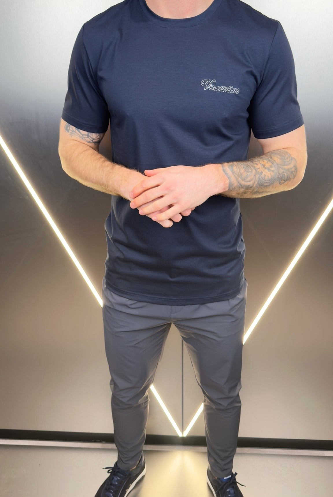 Vincentius Script Logo T-Shirt - Navy - Vincentius