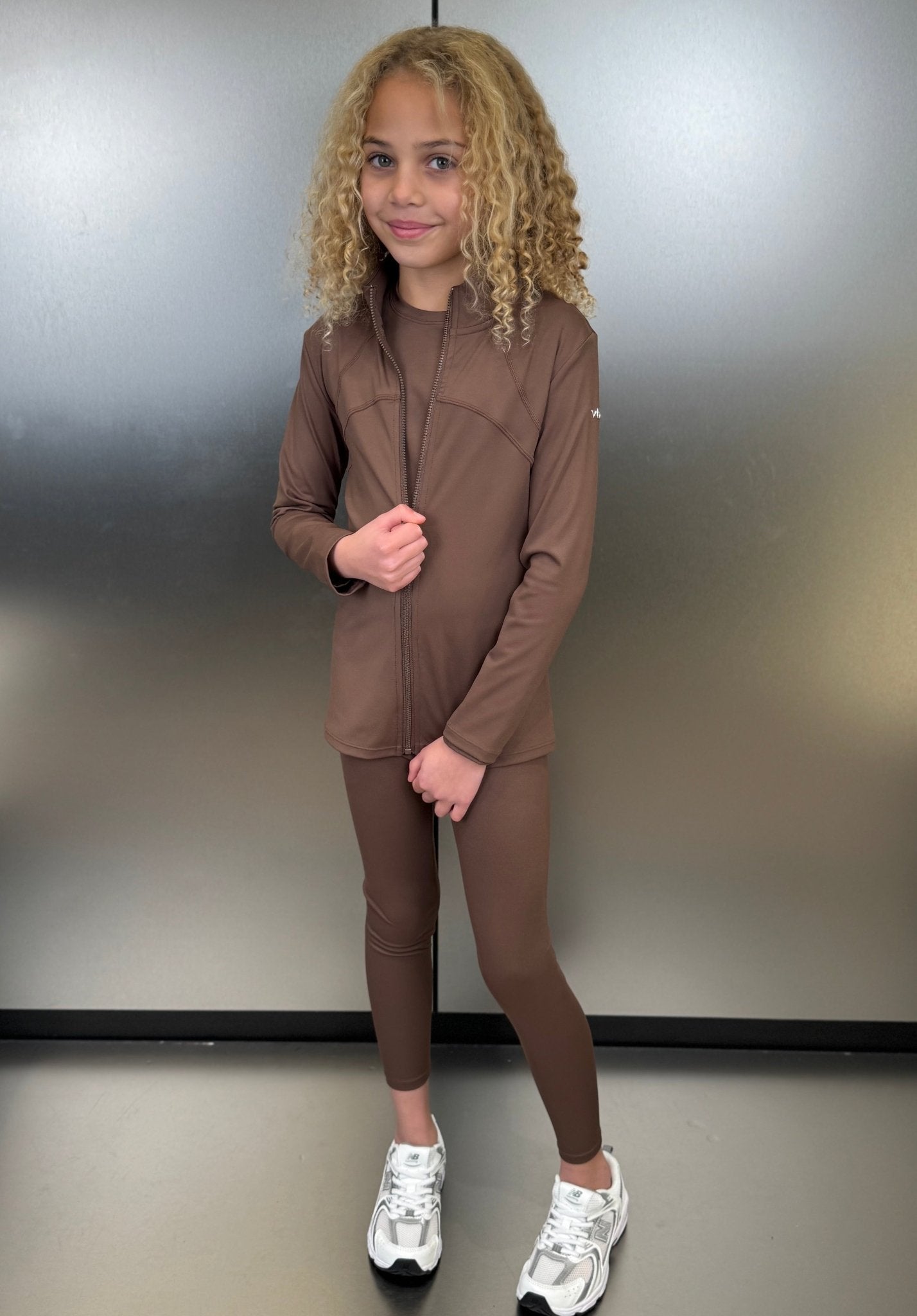 Active Zip Jacket - Cocoa (Dispatched W/C 15/12/25) - Vincentius