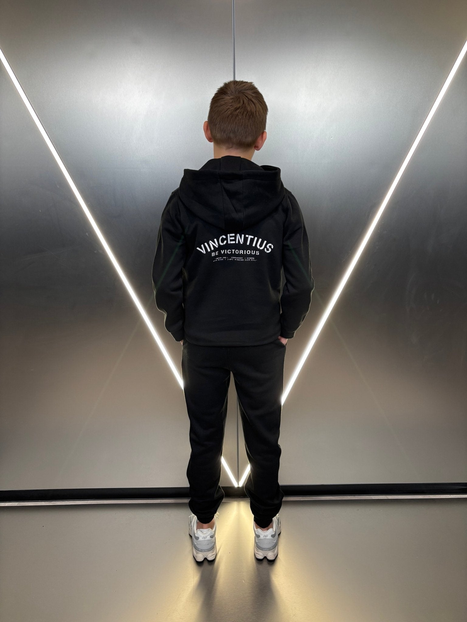 Boy's Be Victorious Tracksuit - Black - Vincentius