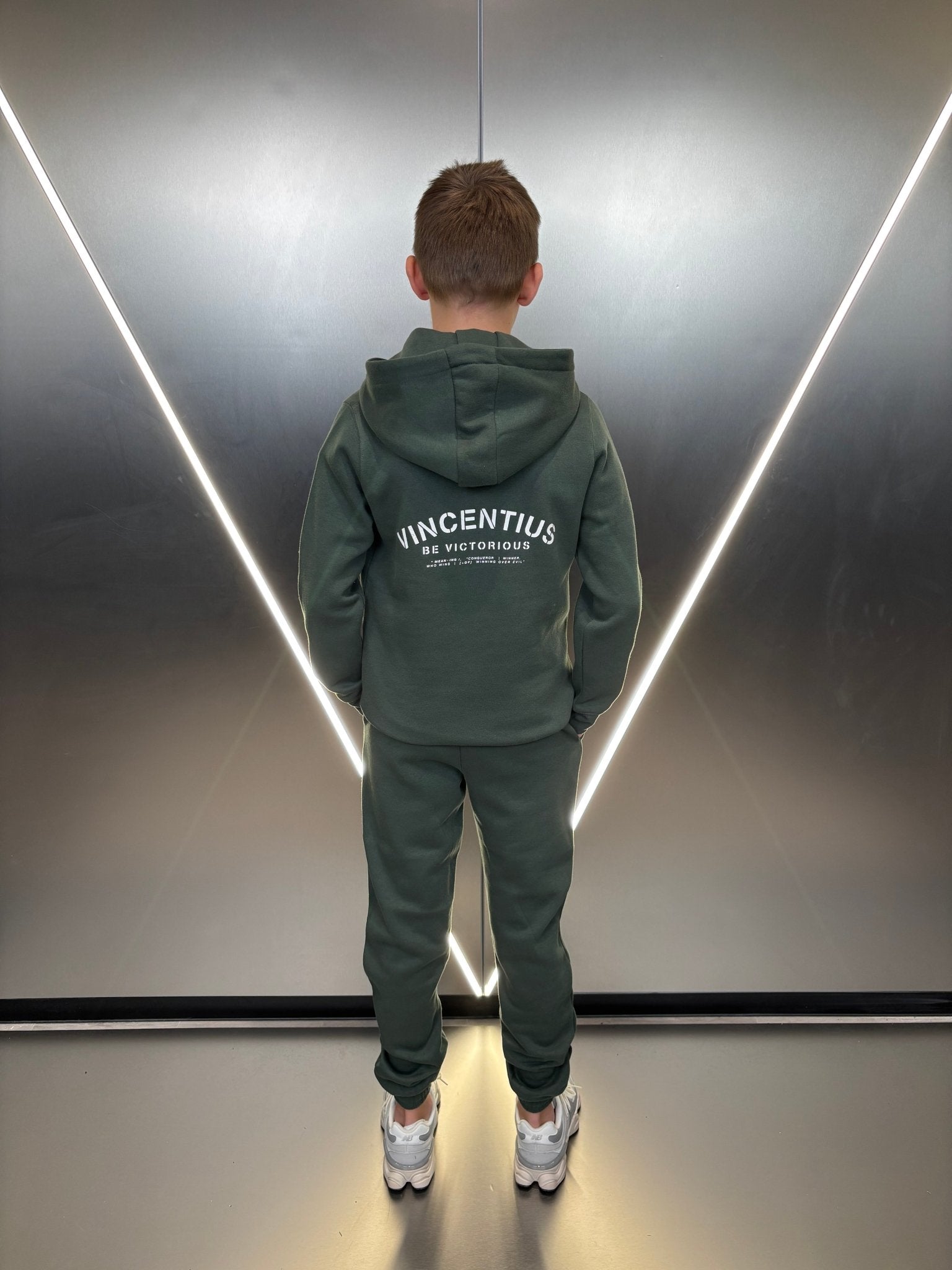 Boy's Be Victorious Tracksuit - Dark Green - Vincentius