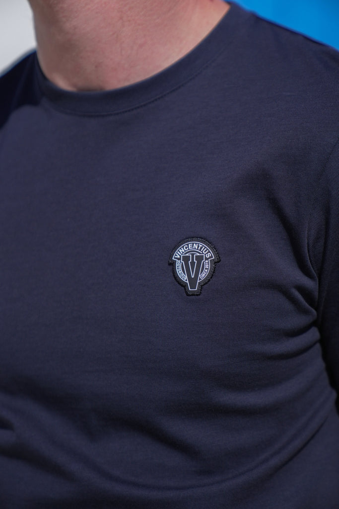 Luxe Classic Badge T-Shirt - Navy - Vincentius