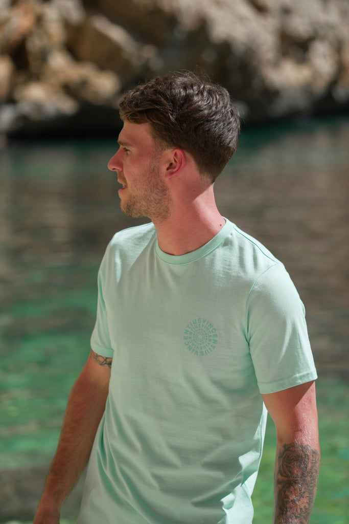 Luxe Resort Spoke V2 T-Shirt - Light Green - Vincentius