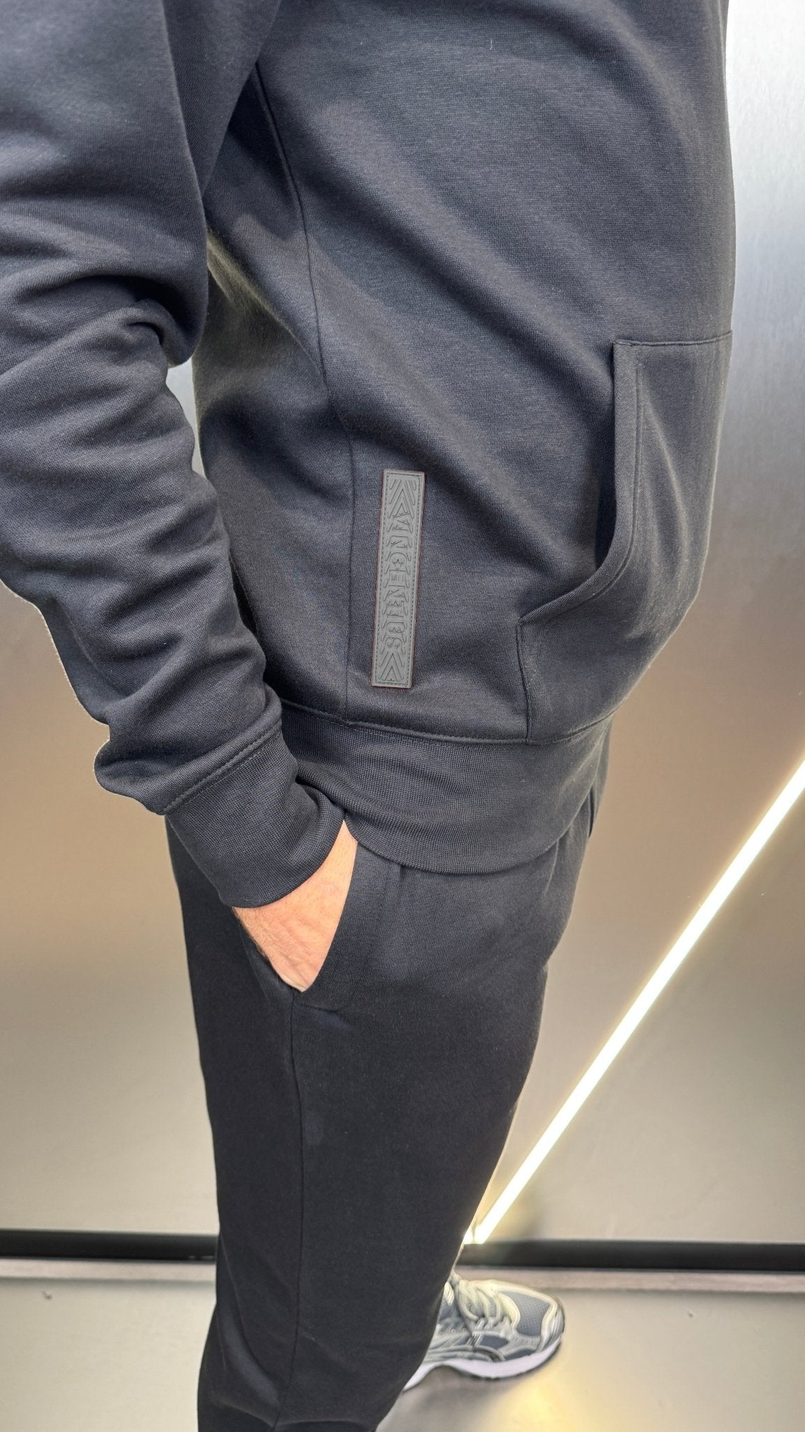 Silicone Badge Every Day Tracksuit - Black/Grey - Vincentius