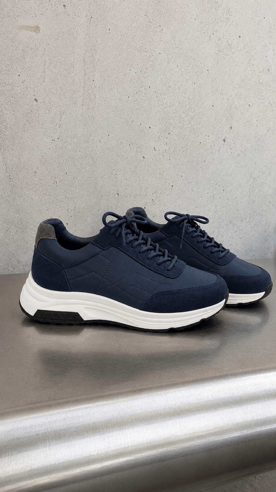 V003 Runner - Navy - Vincentius