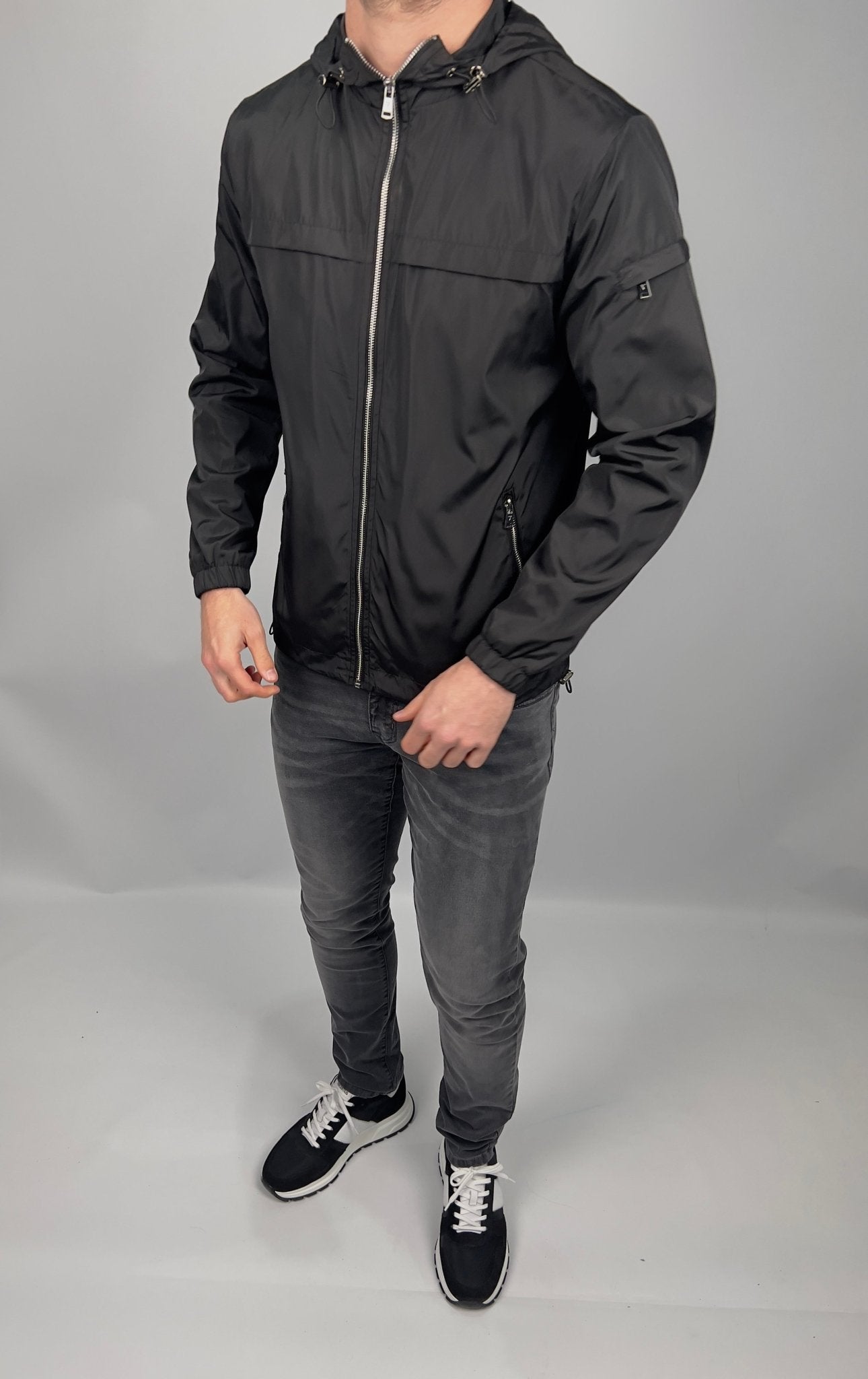 Black Tech Jacket - Vincentius