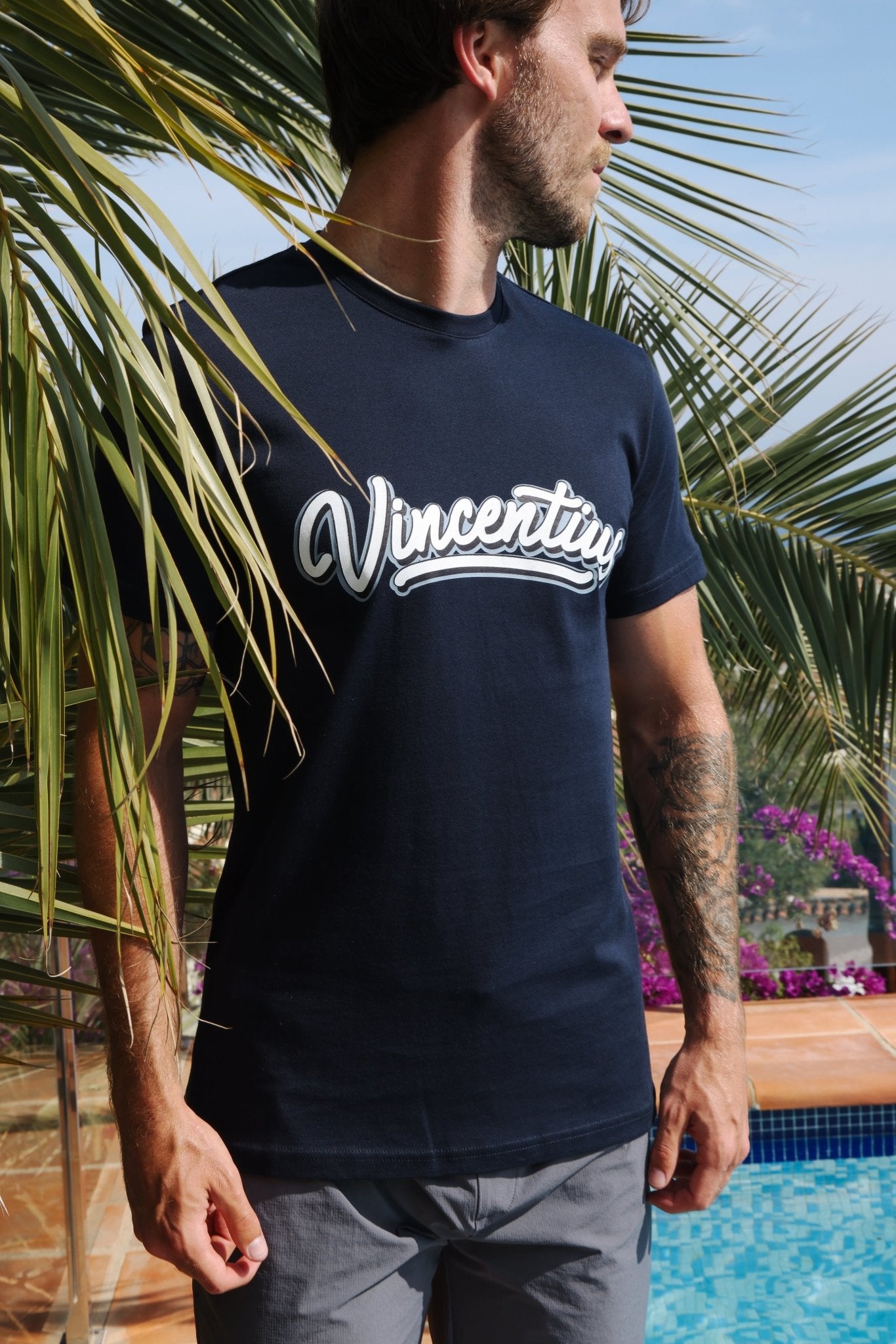 Luxe Graffiti T-Shirt - Navy - Vincentius